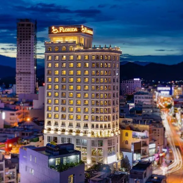 Florida Nha Trang Hotel，位于Dien Khanh的酒店