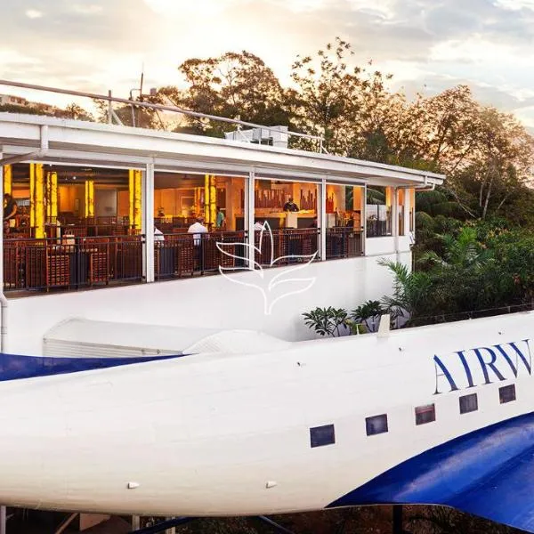 航空酒店，位于Loloata Island的酒店