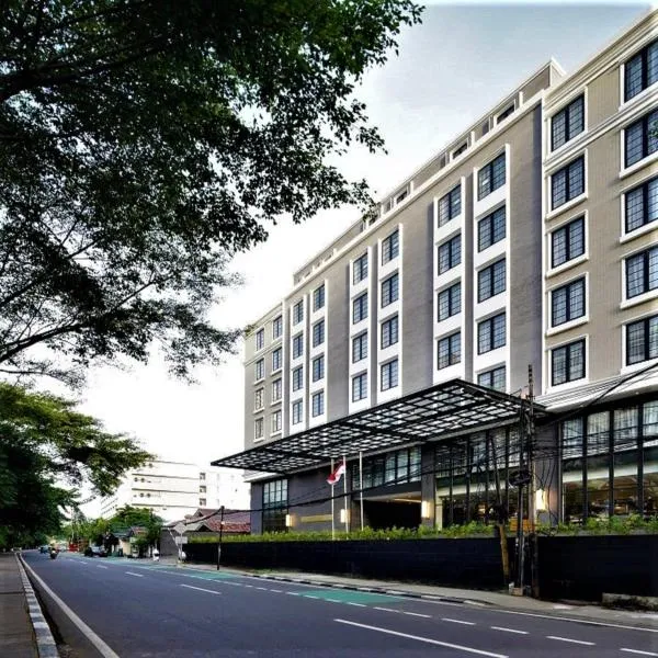 Maia Hotel Jakarta,位于雅加达的酒店