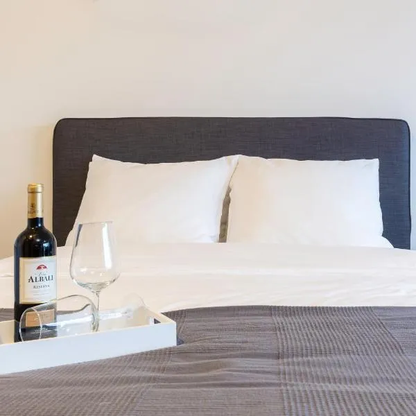 New modern Loft apartment View walk city centre 20D，位于代尔夫特的酒店