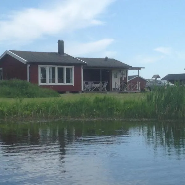 Svalsjöns Stugor Öland，位于雪平斯维克的酒店