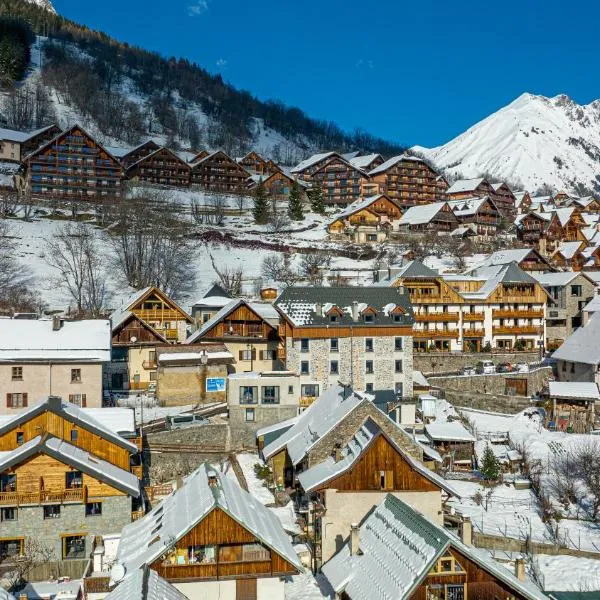 Madame Vacances Hotel Les Cimes，位于沃雅尼的酒店