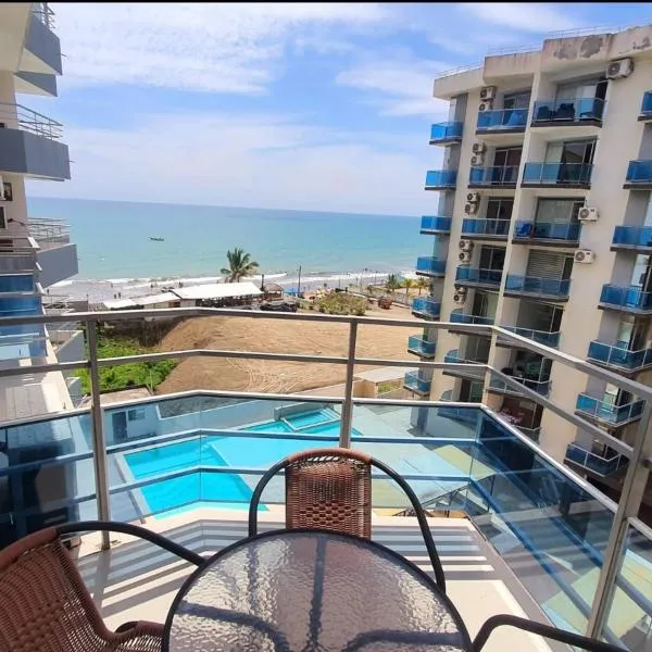 ARENA PLAZA DEPARTAMENTO PLAYA con vista al mar，位于通苏帕的酒店