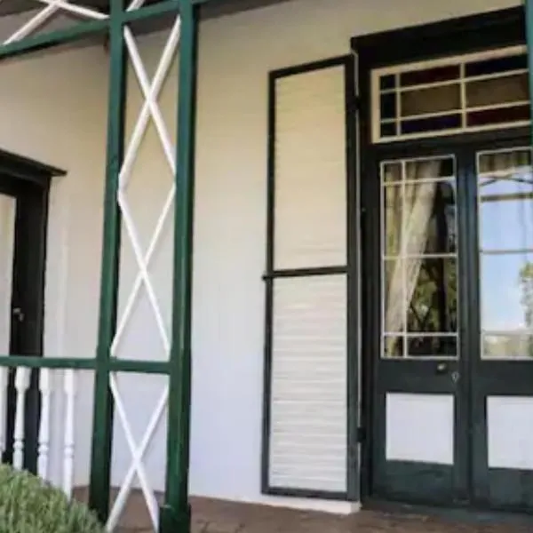Vredelus Farm Stay，位于De Rust的酒店