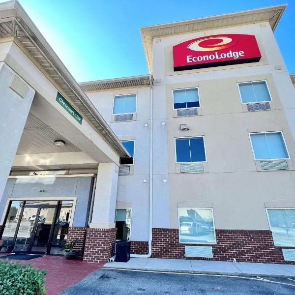 Econo Lodge，位于格罗夫敦的酒店