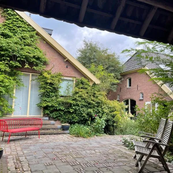 Heerlijke boerderij bij Veluwezoom in het Oude Dieren，位于迪伦的酒店