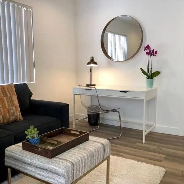 Silverlake and Echo Park - 6min to Downtown and Hollywood -，位于洛杉矶的酒店