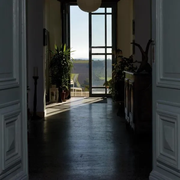 Le Dojo du Plessis，位于Mareuil的酒店