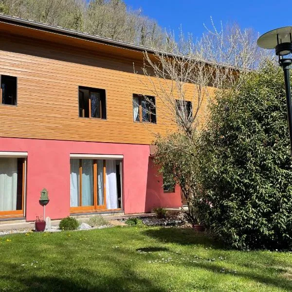 Gîte du vieux moulin，位于Ravilloles的酒店