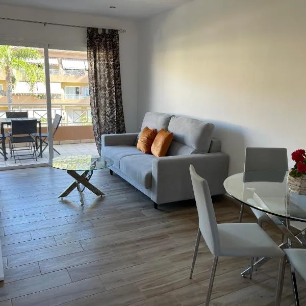 Neue Terrassenwohnung mit Pool Puerto de la Cruz，位于拉克鲁斯的酒店