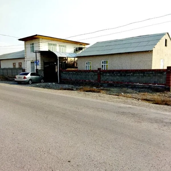 Buuzara Guest House，位于Batken的酒店