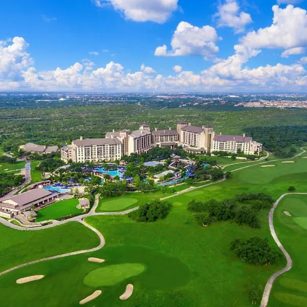 JW Marriott San Antonio Hill Country Resort & Spa，位于Bulverde的酒店