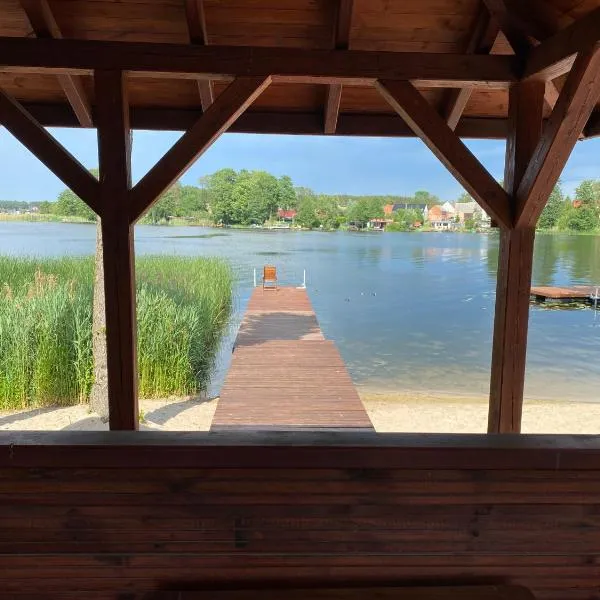 Domek z prywatną plażą，位于Radzyń的酒店