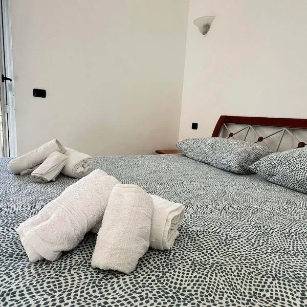 Lovely 6-Bed Apartment on the Amalfi Coast，位于Pianillo的酒店
