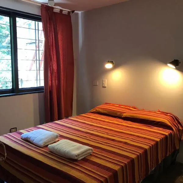 Lapacho Hostel Salta Coliving，位于萨尔塔的酒店