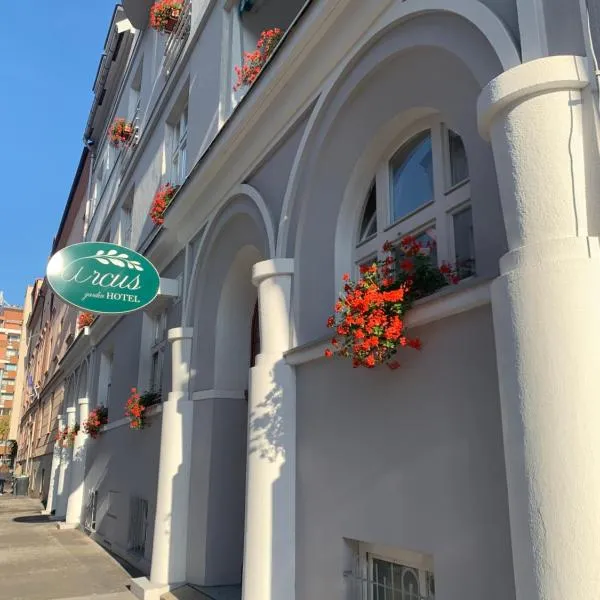 Hotel Arcus Garden，位于布拉迪斯拉发的酒店