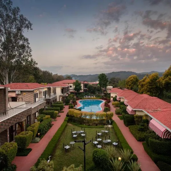 Country Inn Tarika Riverside Resort Jim Corbett，位于加尔加的酒店