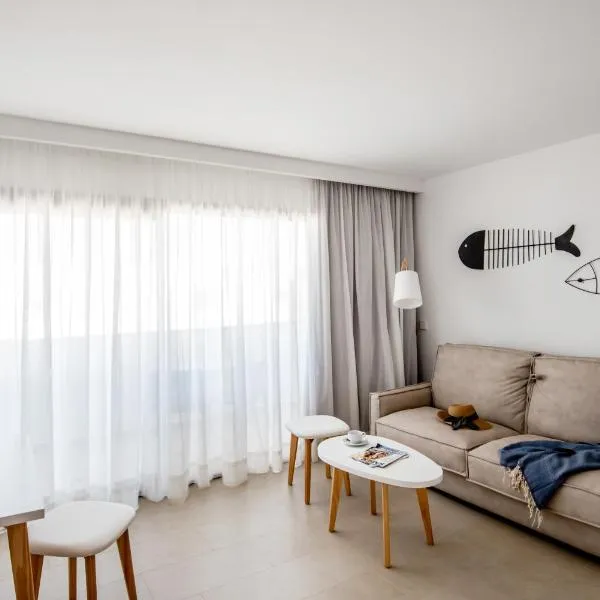 Apartamentos Top Secret Prestige Es Pujols - Formentera Vacaciones，位于圣弗朗西斯科哈维尔的酒店