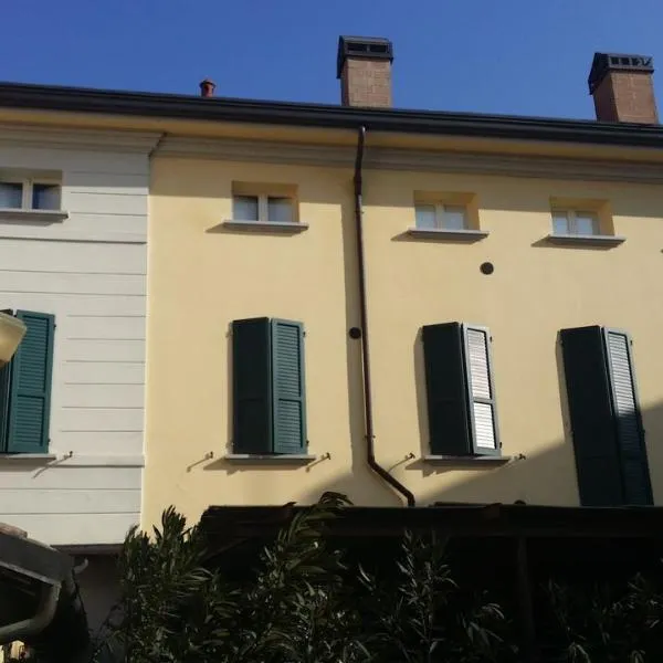 帕皮公寓，位于Camposanto的酒店