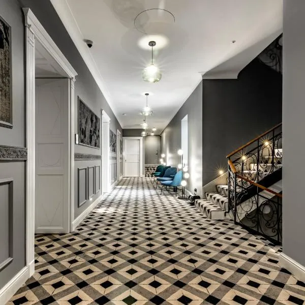 Palatinus Boutique Hotel，位于佩奇的酒店
