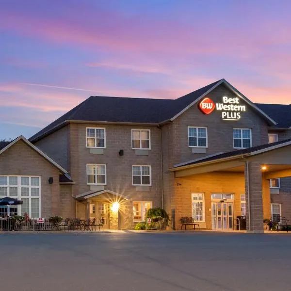 Best Western Plus Woodstock Hotel Conference Centre，位于Hartland的酒店