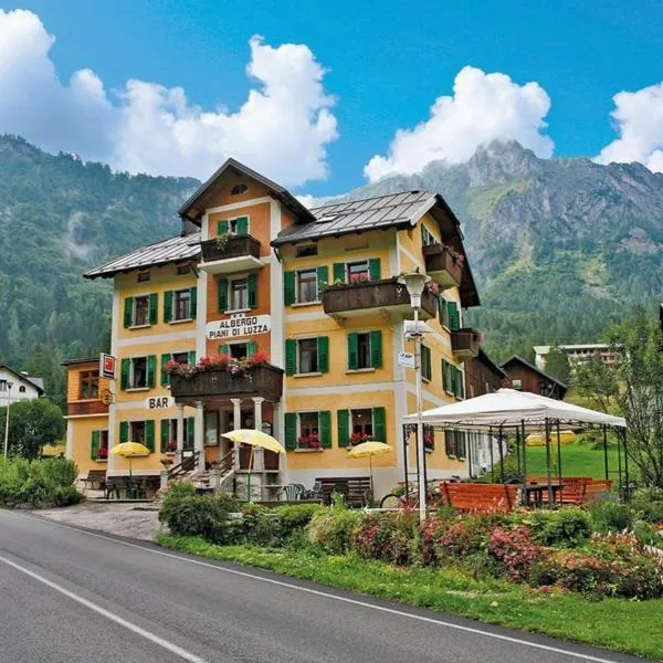 Albergo Piani di Luzza，位于福尔尼阿沃尔特里的酒店