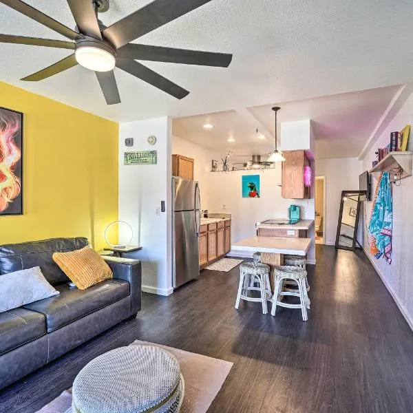 Parker Studio with Patio and Direct River Access!，位于帕克的酒店