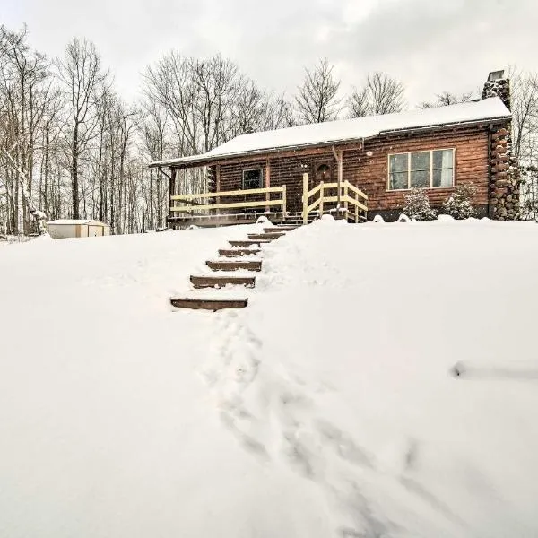 Cambridge Springs Cabin Near French Creek!，位于Cambridge Springs的酒店