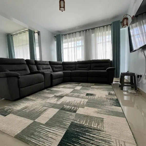 Zoe Homes 1br and 2br Apartment Greypoint 406，位于Kericho的酒店