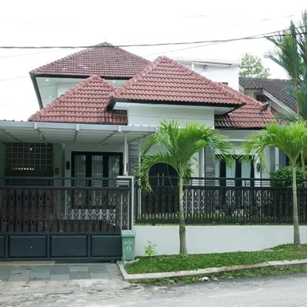 Blue Villa，位于巴厘巴板的酒店