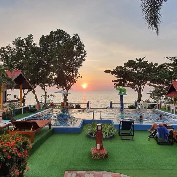 Penny's Resort，位于Ban Dan Mai的酒店