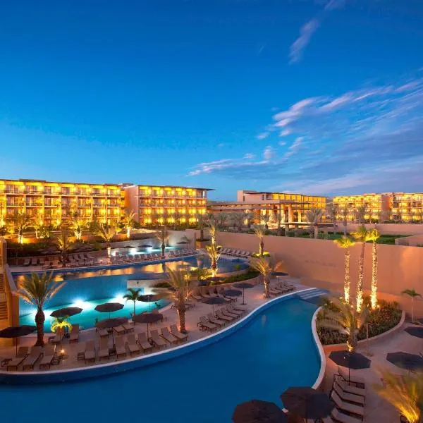 洛斯卡沃斯海滩万豪酒店&度假村，位于Boca de la Vinorama的酒店
