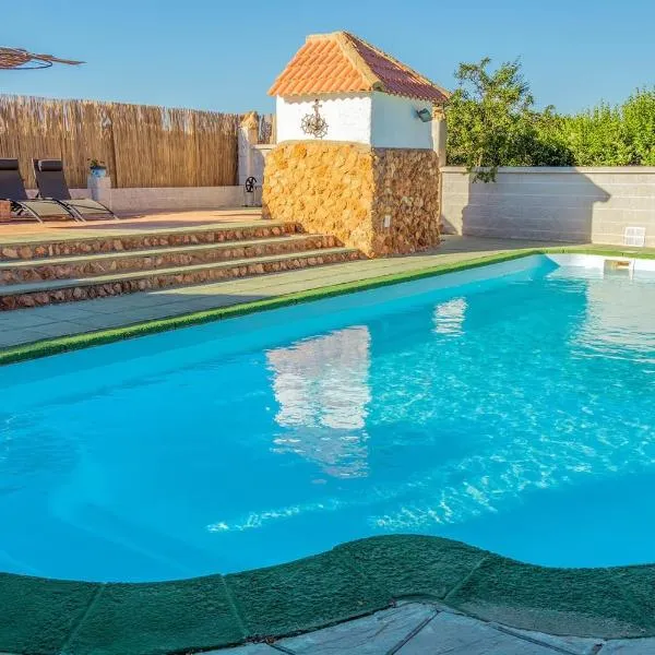 Casa Rural Tesorillo Cat Superior，位于Cogollos de Guadix的酒店