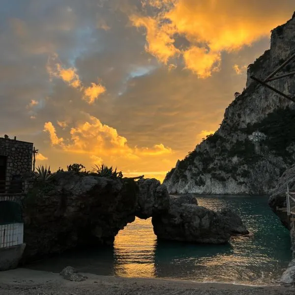 Capri Suite on the beach，位于卡普里的酒店