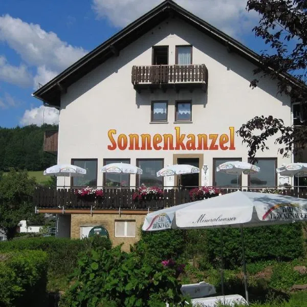 潘森斯诺奈卡泽尔咖啡酒店，位于斯塔茨巴德·布鲁克瑙的酒店