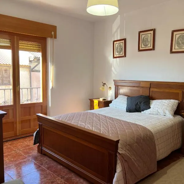 Casa Rural EL COTARRO DE PESQUERA DE DUERO，位于Pesquera de Duero的酒店