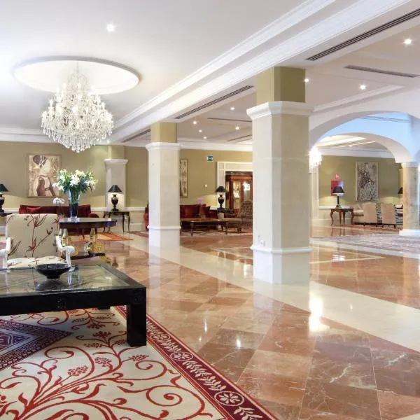坎迪多酒店，位于Tizneros的酒店