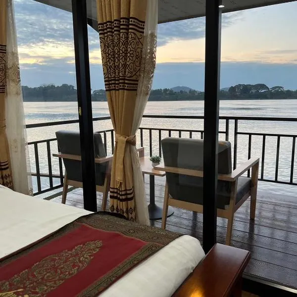 Riverside Chiangkhan，位于Ban Mai Ta Saeng的酒店