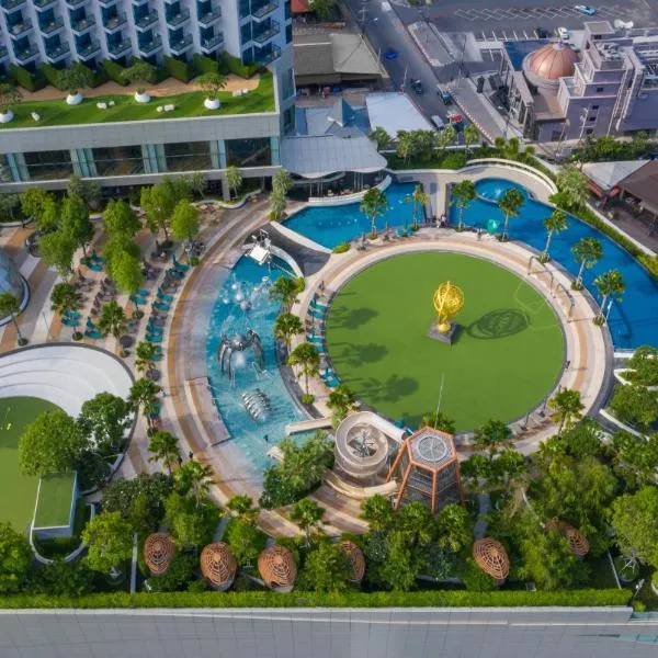 芭提雅格兰德中心大酒店，位于Ban Nong Phang Khae的酒店
