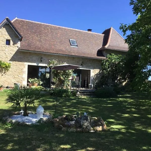 Gite de charme 6 pers avec SPA privé，位于Faycelles的酒店