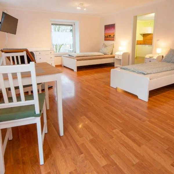 Apartment - Wohnung Memmingen Nr. 2，位于Trunkelsberg的酒店