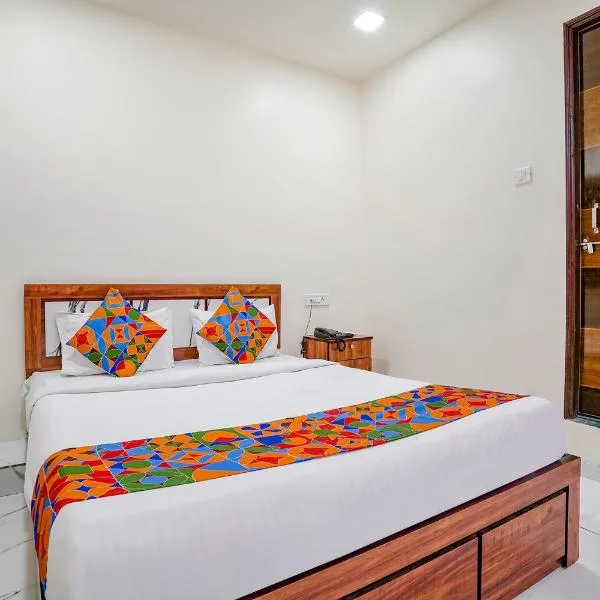 Via Chaitanya Inn，位于浦那的酒店