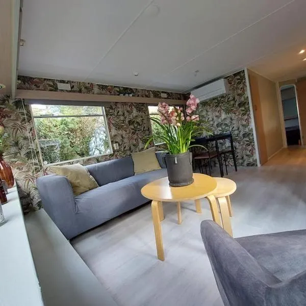 Te Huur: leuke 4-persoons Stacaravan op top locatie!，位于洪德洛的酒店