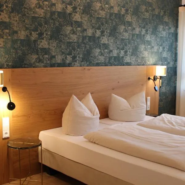 Hotel Poellners 20 min von München Hbf，位于Markt Indersdorf的酒店