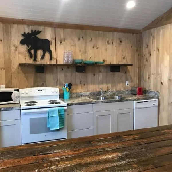 Family Cabin Unit 8，位于Rea的酒店