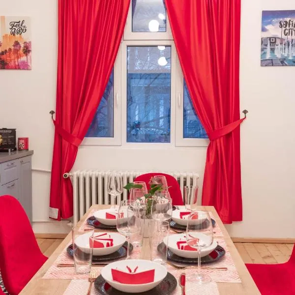 Vintage bohemian Paradise with Xbox Series X for BIG groups，位于索非亚的酒店