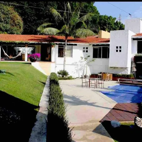 Casa Paraís.Espectacular residencia,súper equipada，位于库埃纳瓦卡的酒店