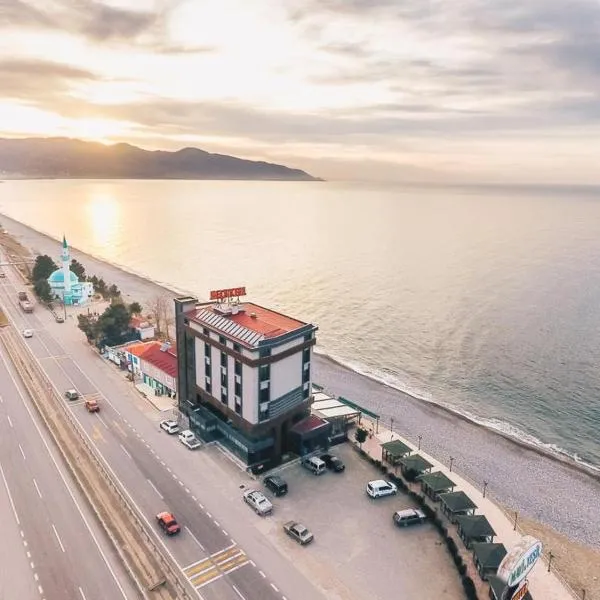 MY SUNSET BEACH HOTEL，位于吉雷松的酒店