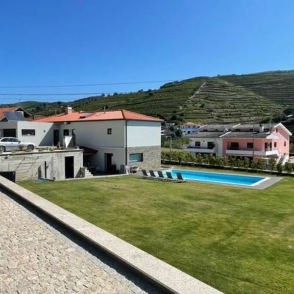 Villa avec piscine dans la région du Douro，位于Loureiro的酒店