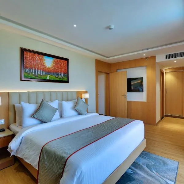 Clarion Hotel Bangalore，位于班加罗尔的酒店